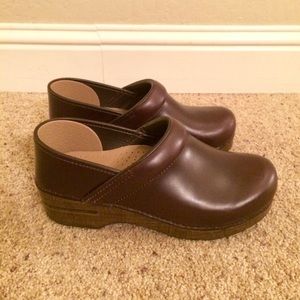 NEW!  Brown Dansko Clogs